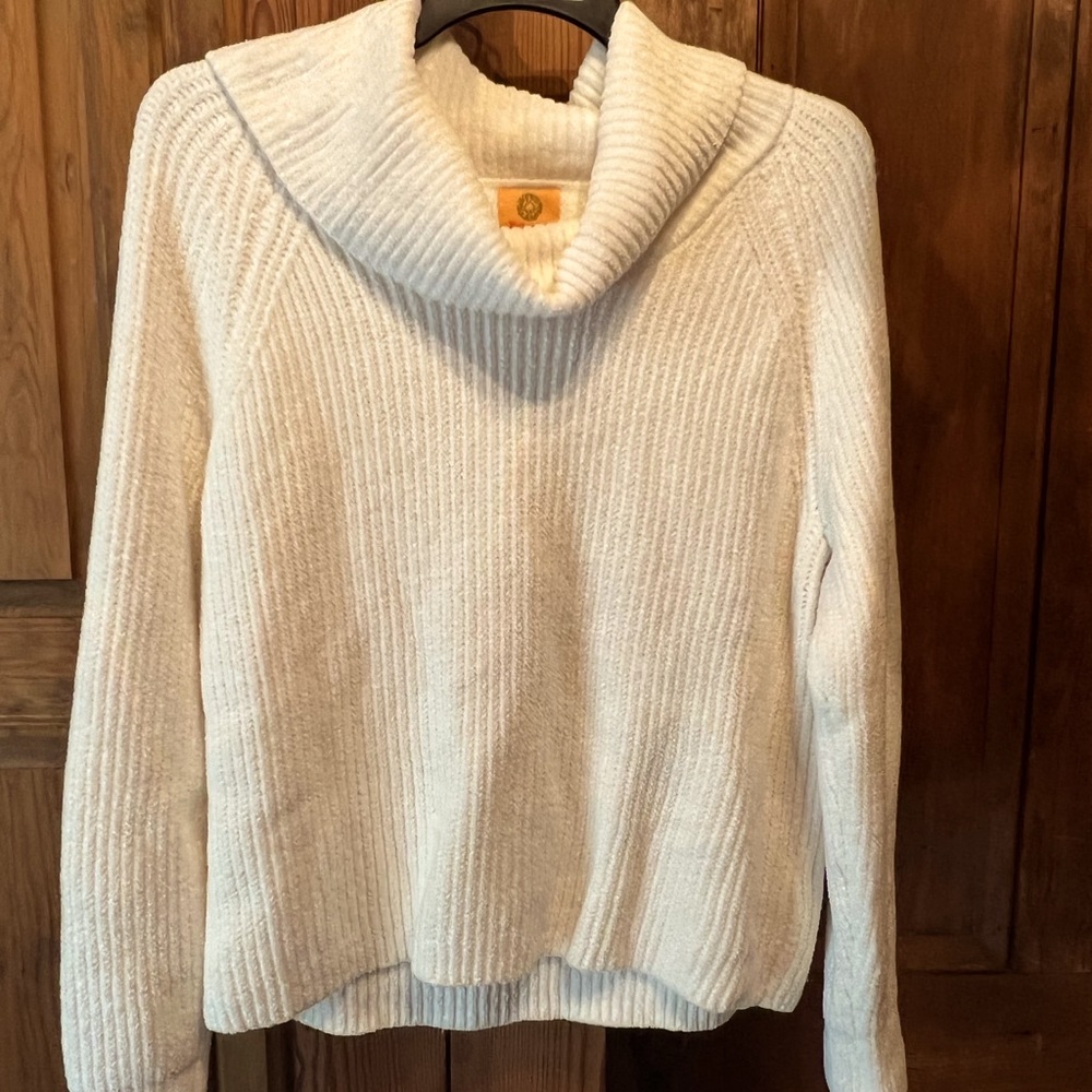 New with tags Ruby Rd. Sweater Petite Large very soft smoke and pet free home